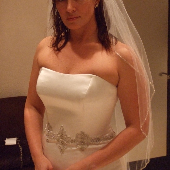 Michelle Roth -Mariah wedding dress - Picture 2 of 8